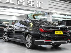 BMW 7 Series 2021 740Li xDrive Executive Luxury Line - фото 6