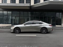 Lexus ES 300h Edition - фото 8
