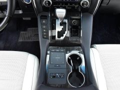 Lexus LM LM300h 2.5L Edition - фото 10