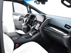 Lexus LM LM300h 2.5L Edition - фото 12