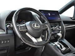 Lexus LM LM300h 2.5L Edition - фото 6