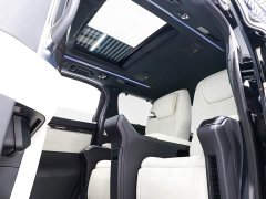Lexus LM 300h Edition - фото 13