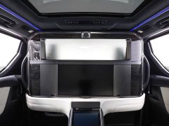 Lexus LM 300h Edition - фото 17