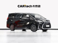Lexus LM 300h Edition - фото 3