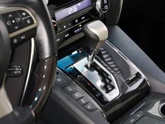 Lexus LM 300h Edition - фото 6