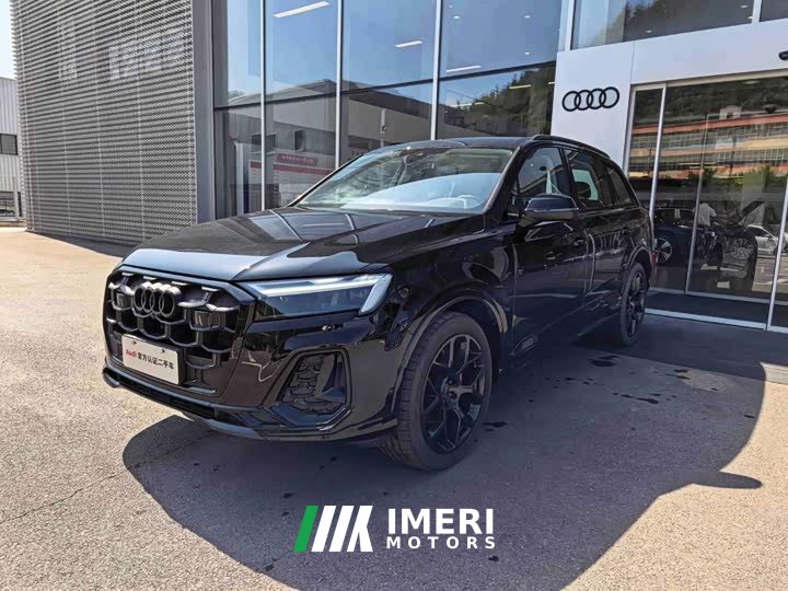 Audi Q7 45 TFSI quattro S line Version - автомобиль из Китая
