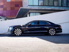 Volkswagen 4.0T V8 Mulliner - фото 2