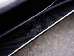 Volkswagen 4.0T V8 Mulliner - фото 7