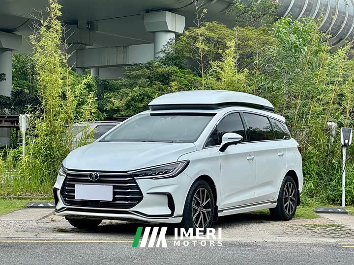 BYD Song MAX DM-i 105KM Executive Edition - автомобиль из Китая
