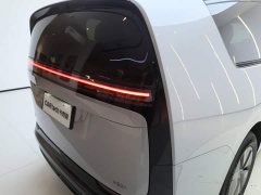 Li Auto MEGA Ultra - фото 17