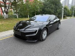 Yangwang U7 PHEV Luxury Edition - фото 1