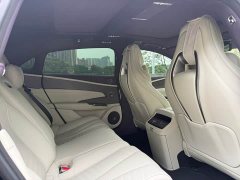 Yangwang U7 PHEV Luxury Edition - фото 11