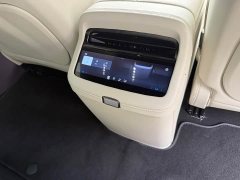 Yangwang U7 PHEV Luxury Edition - фото 16