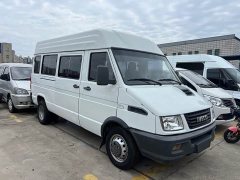 Iveco Proud 2.5T A37 M1 Passenger Car 5-9 Seats Long Axis Mid-Roof Double Tire Side Sliding Doors - фото 3
