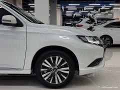 Mercedes-Benz 2.0L 2WD Edition 5 - фото 4