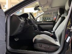 Volkswagen 200Anniversary Edition 330TSI DSG Version - фото 9