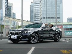 BMW 5 530Li Deluxe Version M - фото 1