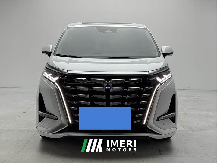 Denza D9 DM-i 980 AWDFlagship Version - автомобиль из Китая
