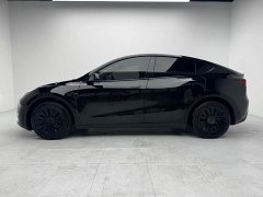 Tesla Model Y Standard Range Edition - фото 3