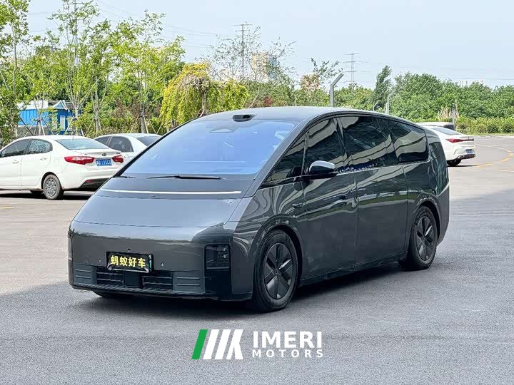 Li Auto Ideal MEGA 2025 Home Family Special Edition - автомобиль из Китая