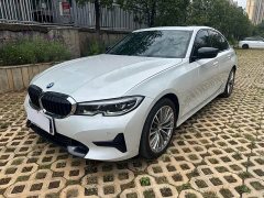 BMW 3 320i - фото 1