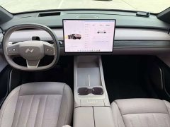 BMW L60 60kWh Edition - фото 8