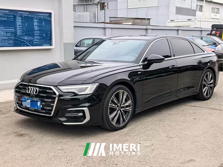 Audi A6L 55 TFSI quattro Deluxe Version - автомобиль из Китая