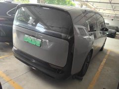 Li Auto MEGA Ultra - фото 3
