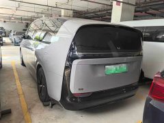 Li Auto MEGA Ultra - фото 4