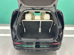 Li Auto MEGA Ultra - фото 12