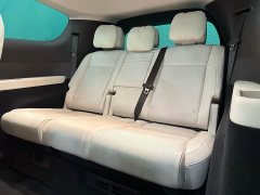 Li Auto MEGA Ultra - фото 5