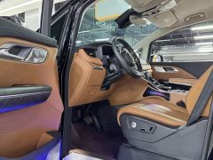 FAW HQ9 PHEV 2.0T AWDBusiness Edition - фото 7