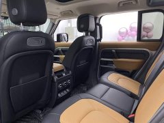 Land Rover Defender 2020 110 P400 Dark Special Edition - фото 7