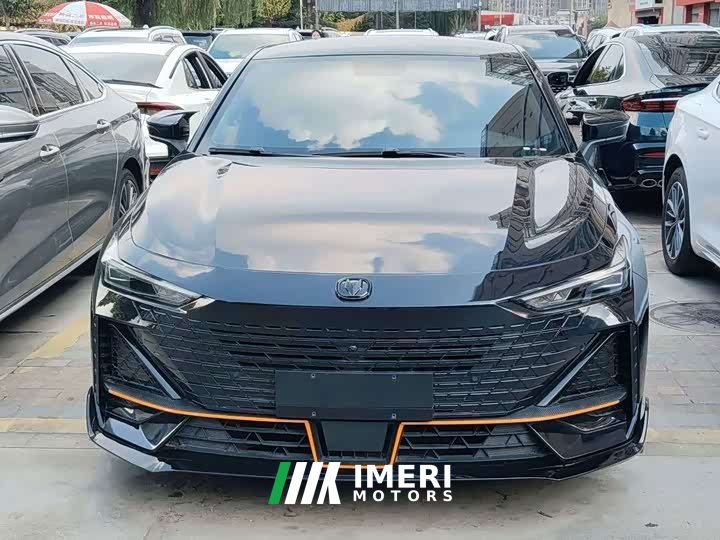 Changan UNI-V 1.5T Edition - автомобиль из Китая