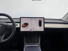 Tesla Model Y Edition - фото 12