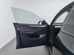 Tesla Model Y Edition - фото 8