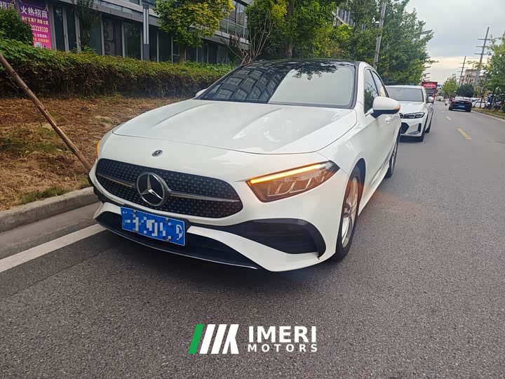 Mercedes-Benz A 180 L - автомобиль из Китая