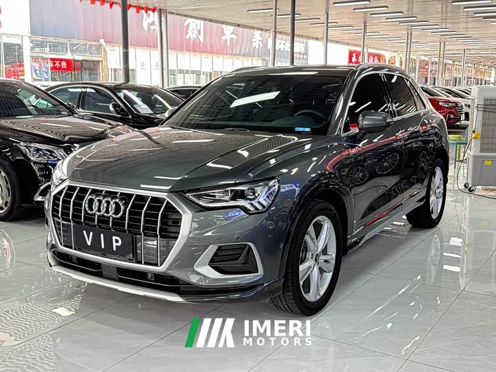 Audi Q3 35 TFSI Fashion Version - автомобиль из Китая