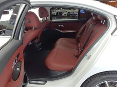 BMW 3 Series 320Li M Sports Package - фото 11