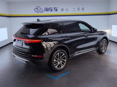 Lynk & Co Adventurer 2.0T two-wheel drive exclusive edition - фото 3