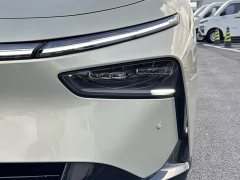 Xpeng P7 Long Range Max - фото 8