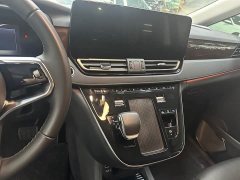 FAW HQ9 PHEV 2.0T AWDLuxury Edition - фото 8