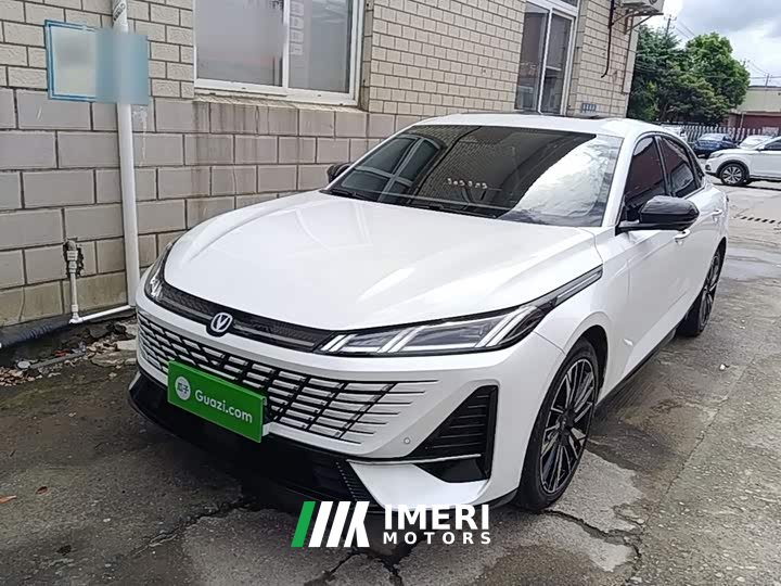 Changan 1.5T 500Bar Smart Version - автомобиль из Китая