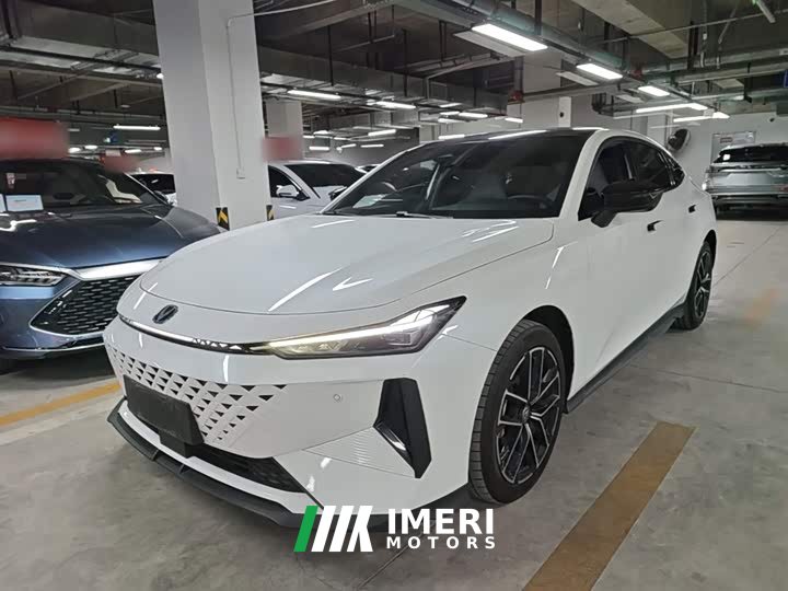 Changan UNI-V iDD 136km Version - автомобиль из Китая