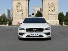 Volvo S60 B4 Luxury Edition - фото 2