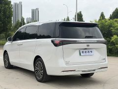Buick GL8 Deluxe Edition - фото 6