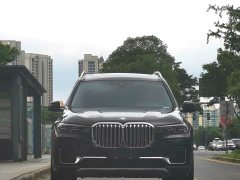BMW X7 xDrive40i VersionLuxury - фото 2