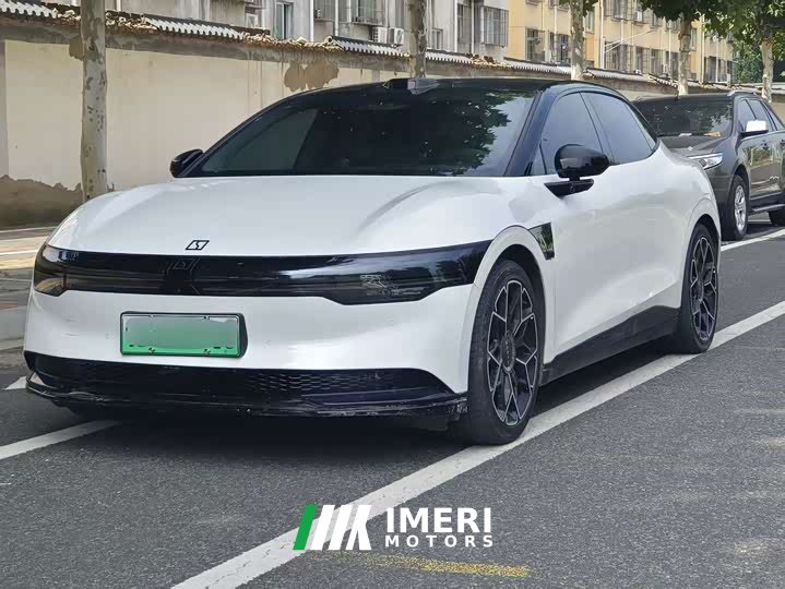 Zeekr 007 Smart Drive Edition 75kWh - автомобиль из Китая