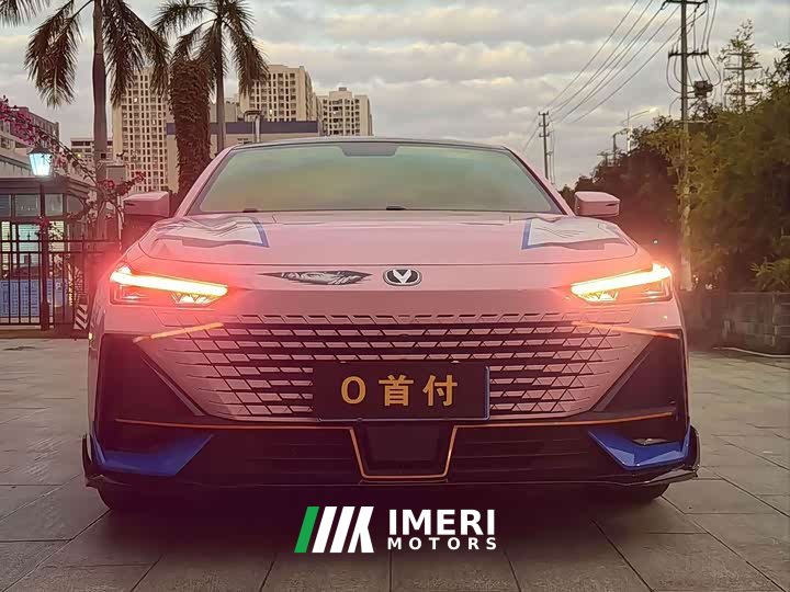 Changan UNI-V 1.5T Edition - автомобиль из Китая