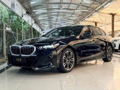 BMW 5 525i M - фото 10